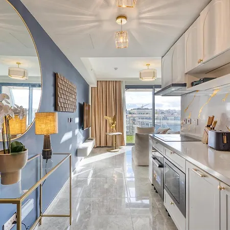 Official Mercury Premium Two Bedroom Living With Ac Saint Julian's