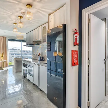 Official Mercury Premium Two Bedroom Living With Ac Saint Julian's