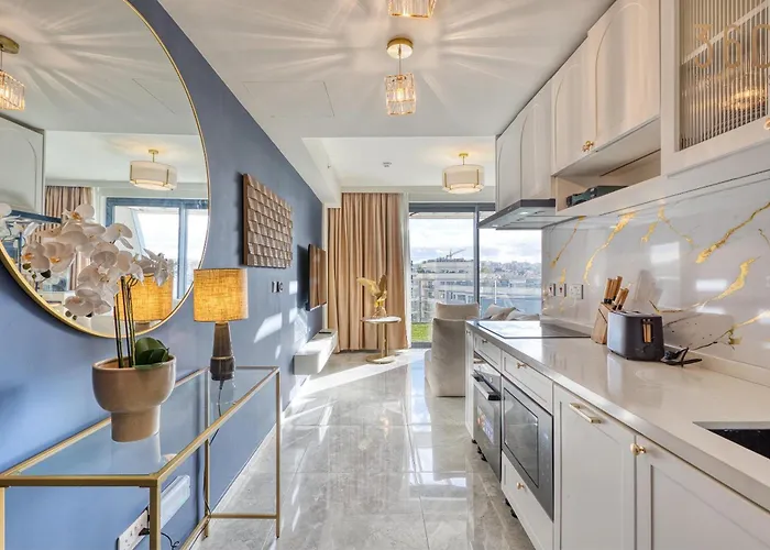 Official Mercury Premium Two Bedroom Living With Ac Saint Julian's