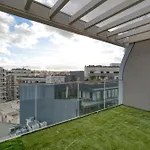 아파트 Official Mercury Premium Two Bedroom Living With Ac