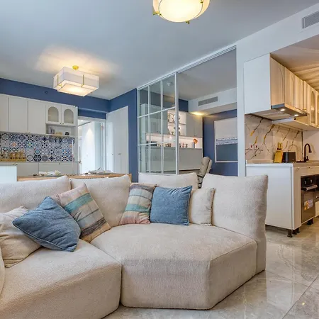 Official Mercury Premium Two Bedroom Living With Ac * St. Julian's