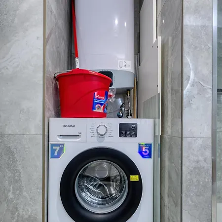 Official Mercury Premium Two Bedroom Living With Ac *