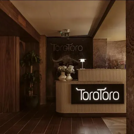 Official Mercury Premium Two Bedroom Living With Ac Appartement