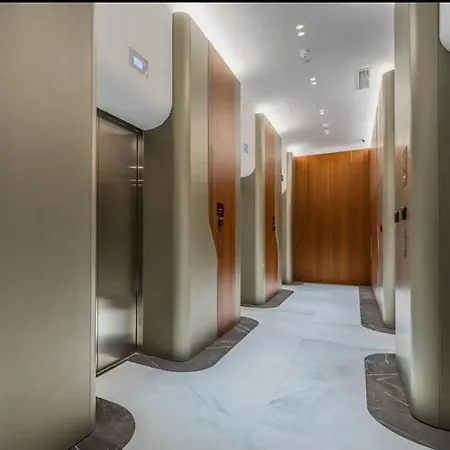 Official Mercury Premium Two Bedroom Living With Ac *