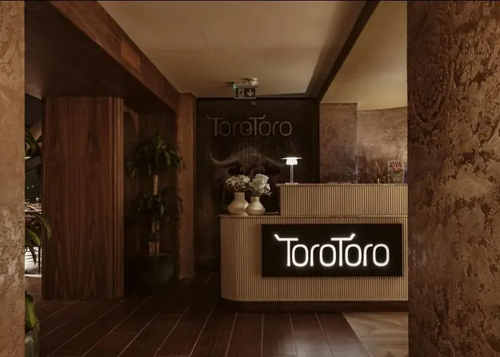 Official Mercury Premium Two Bedroom Living With Ac Apartamento