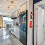 Official Mercury Premium Two Bedroom Living With Ac San Ġiljan